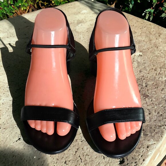 ELIZABETH & JAMES  (8.5) CALENDULA Round 2 1/2" Strappy High Heel in Black - Picture 2 of 13